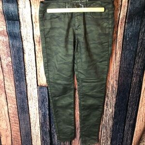 American Eagle Green Camo Camouflage Stretch Jeggi